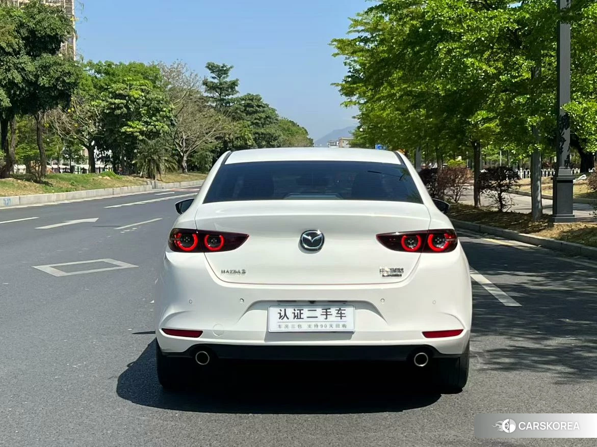 Mazda 3 Angkesaila 2023 Белый из Китая, фото 3