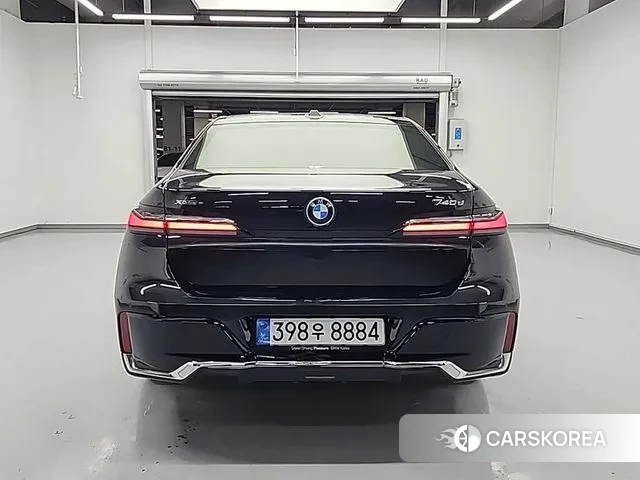 BMW 7 Series (G70) id 3745035 из Кореи 11