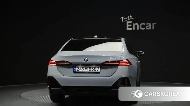 BMW 5 Series (G60) id 4904756 из Кореи 23