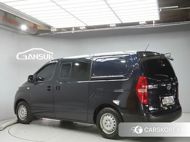 Hyundai The New Grand Starex id 4285285 из Кореи 13
