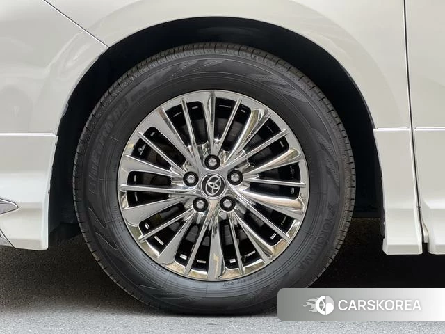 Toyota Elfa id 4239682 из Китая 19