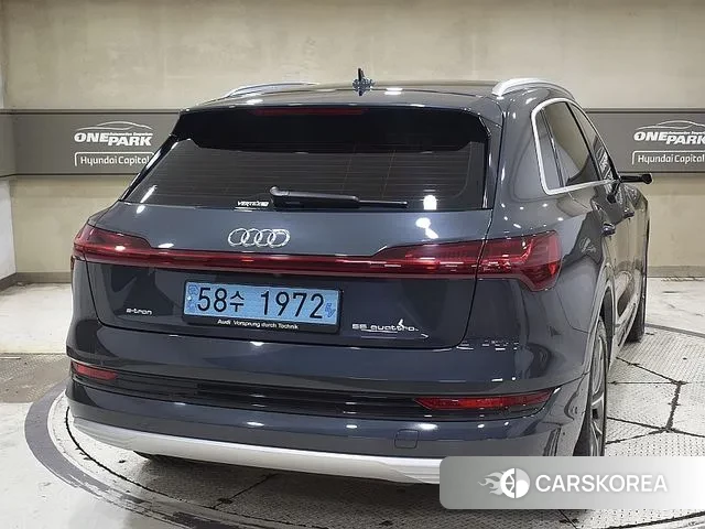 Audi e-Tron id 2940588 из Кореи 13