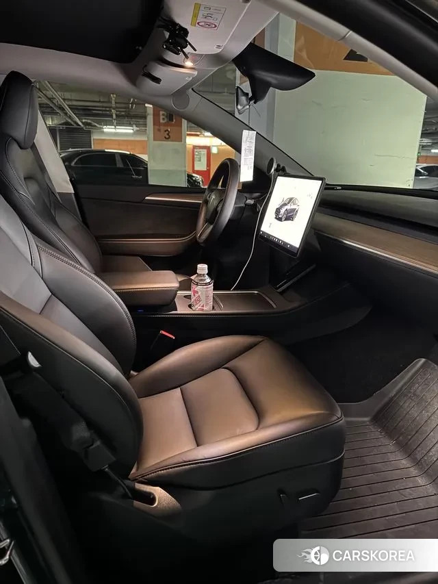 Tesla Model Y 2024 Серый из Кореи, фото 3