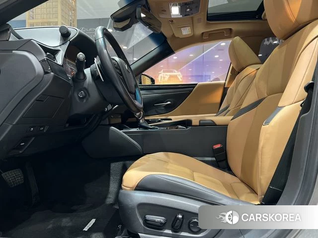 Lexus ES id 4278307 из Китая 12