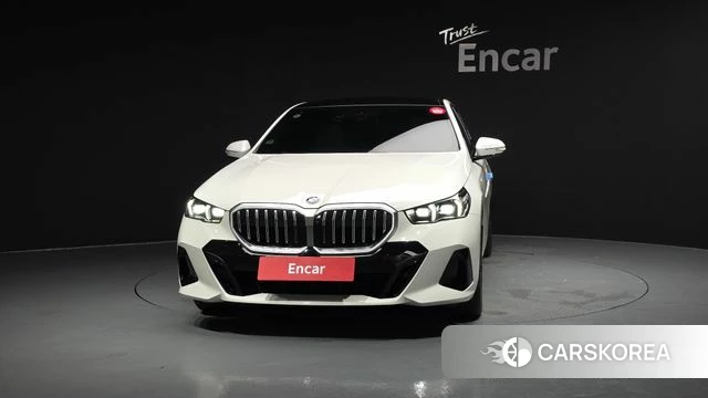 BMW 5 Series (G60) id 4578583 из Кореи 13