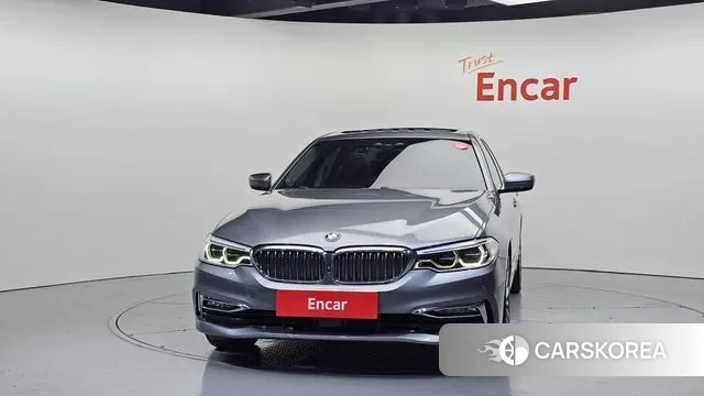 BMW 5 Series (G30) id 3505245 из Кореи 13