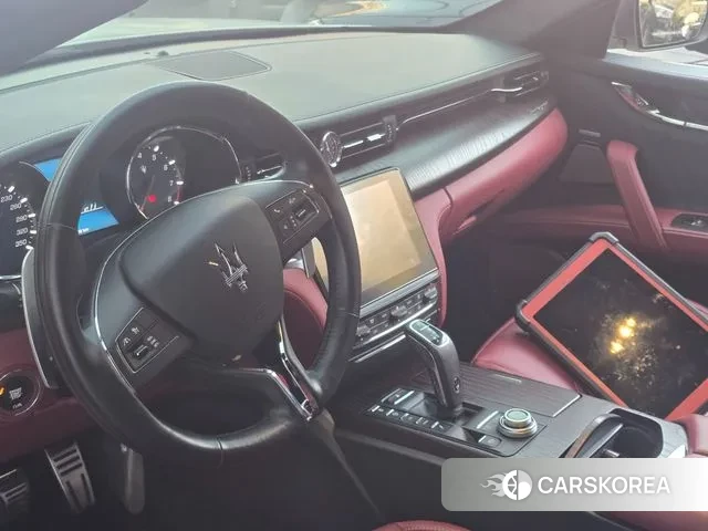 Maserati Quattroporte id 3324079 из Кореи 3