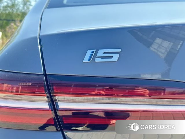 BMW i5 id 4257034 из Китая 7