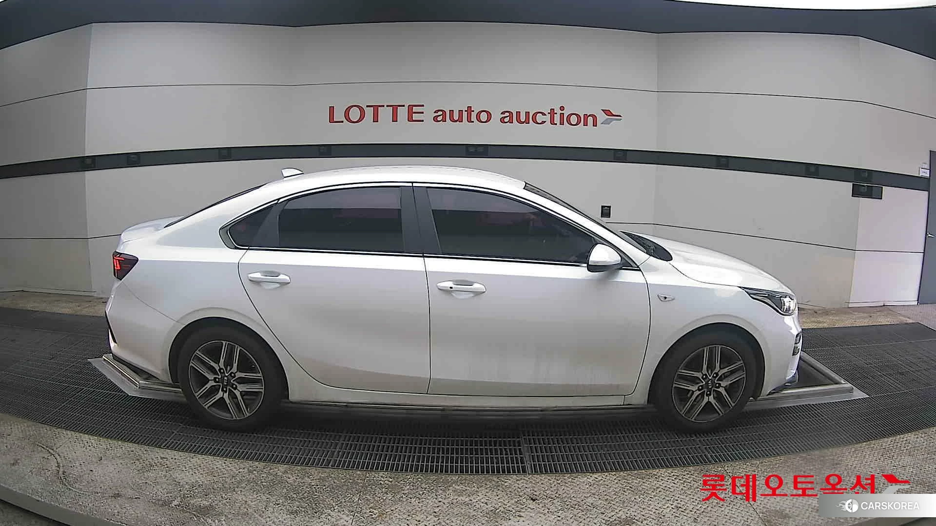 Kia K3 id 3875780 из Кореи 23