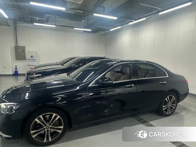 Mercedes-Benz E-Class W213 2021 Черный из Кореи, фото 3