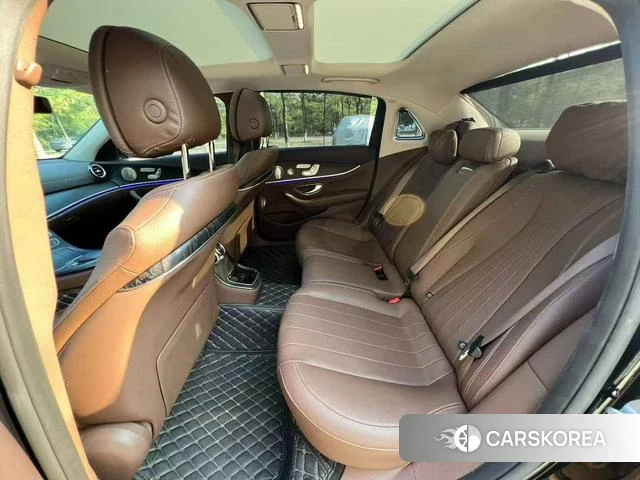 Mercedes-Benz E-class id 4220988 из Китая 3
