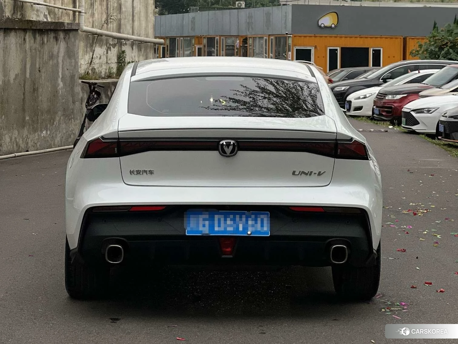 Chang'an UNI-V 2023 Белый из Китая, фото 3