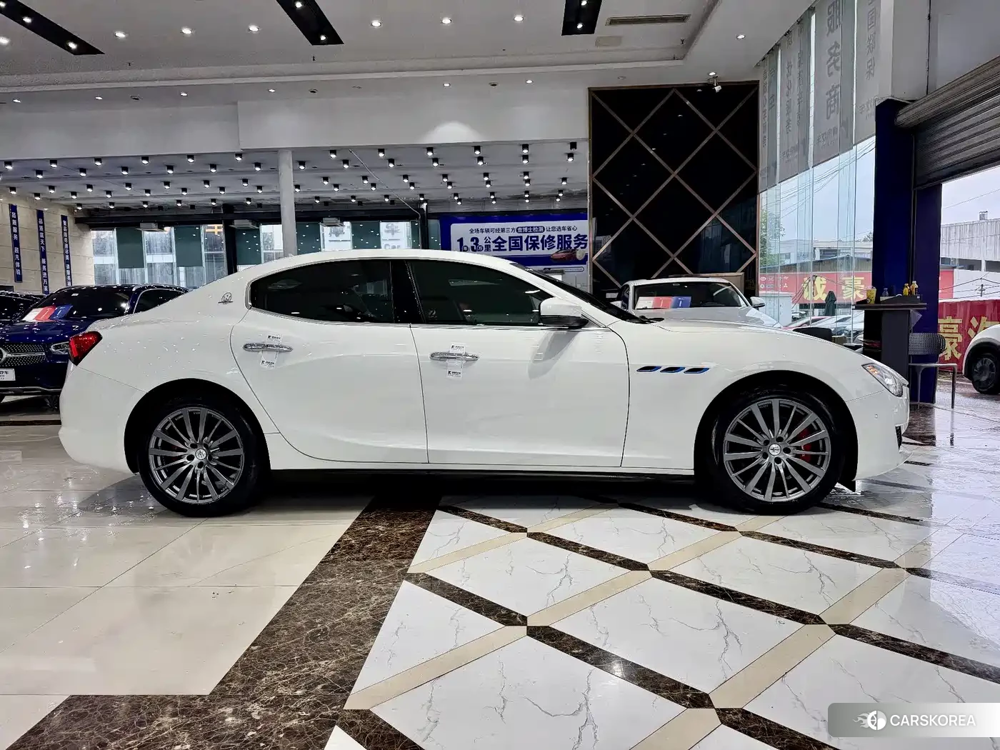 Maserati Ghibli id 4539454 из Китая 12