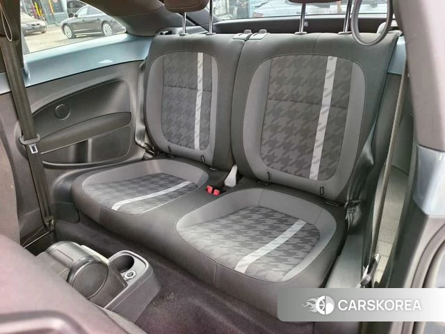 Volkswagen Beetle id 4208647 из Китая 13