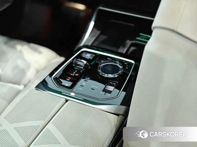 BMW 7 series id 4393439 из Китая 13