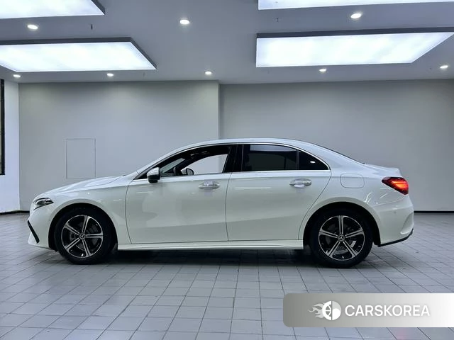 Mercedes-Benz Class A 2023 Белый из Китая, фото 5