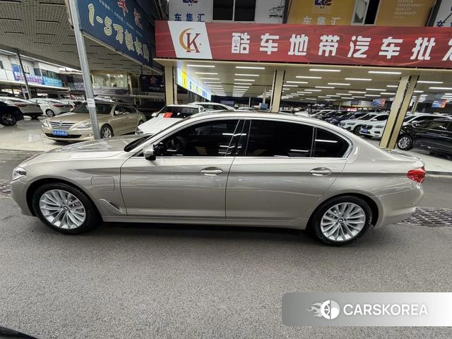 BMW 5 series PHEV id 4213373 из Китая 23
