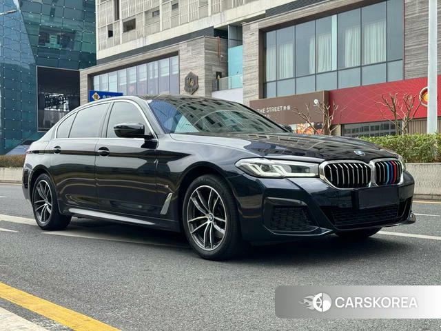 BMW 5 series 2022 Черный из Китая, фото 5