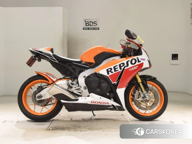 Honda CBR1000RR 2015 из Японии, фото 3
