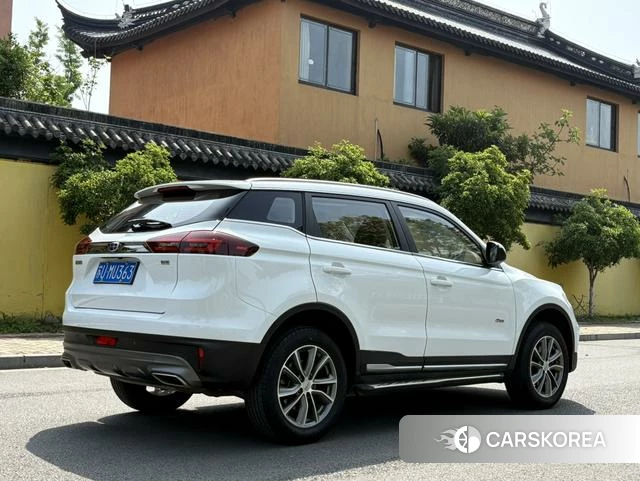 Geely Automobile Boyue 2019 Белый из Китая, фото 3