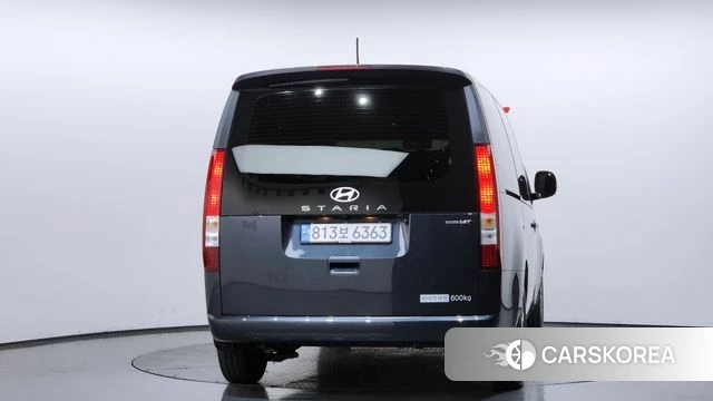 Hyundai Staria id 4280358 из Кореи 23