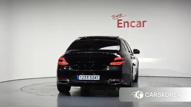 Genesis The New G70 id 3377120 из Кореи 13