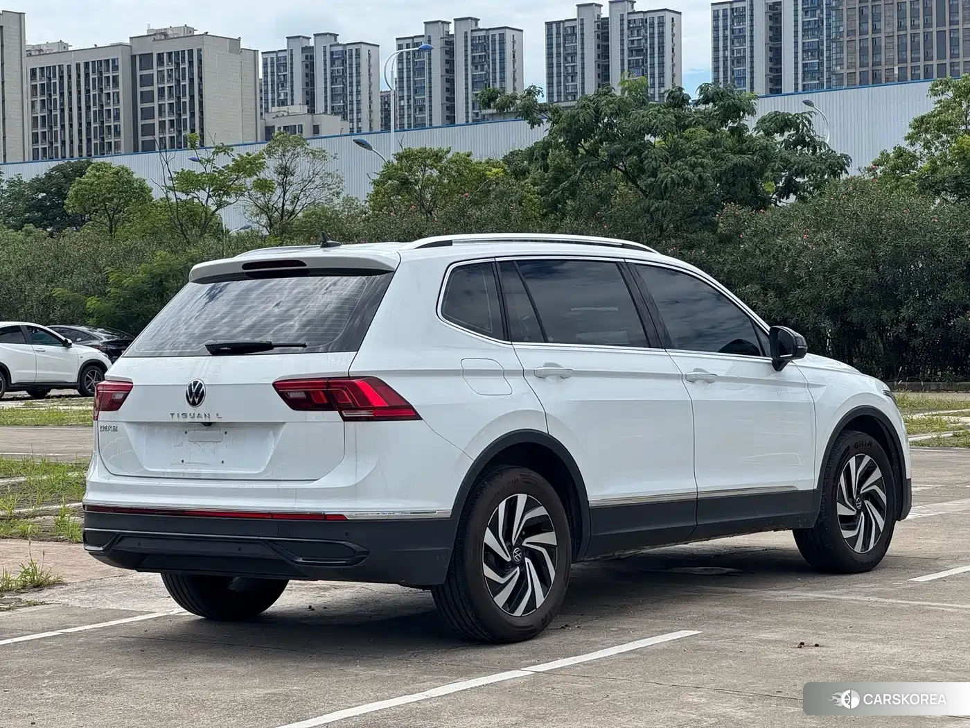 Volkswagen Tiguan L 2026 Белый из Китая, фото 3