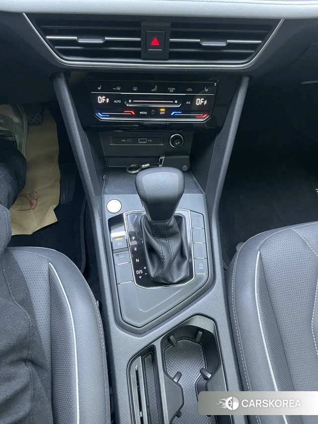 Volkswagen Tiguan L id 4374568 из Китая 21