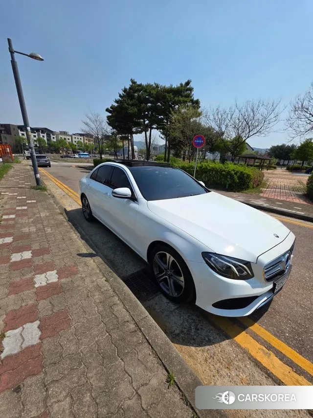 Mercedes-Benz E-Class W213 2019 Белый из Кореи, фото 3