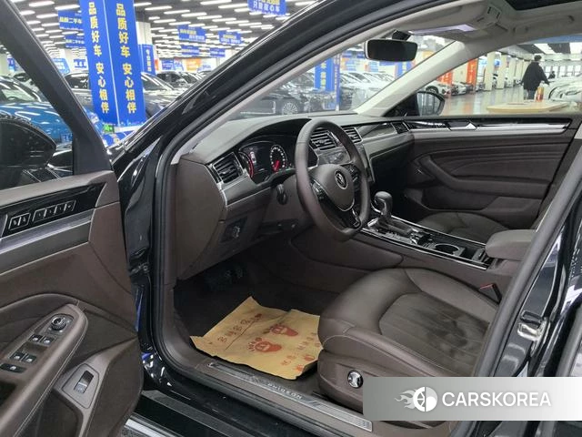 Volkswagen Huiang id 4209848 из Китая 8