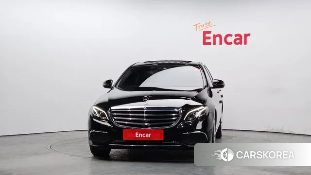 Mercedes-Benz E-Class W213 id 3616972 из Кореи 13