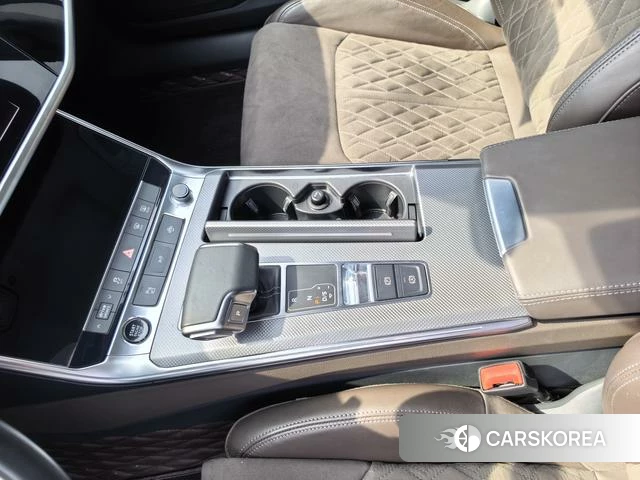 Audi A7L id 4291556 из Китая 8