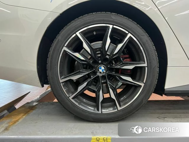 BMW i4 2025 Белый из Кореи, фото 3