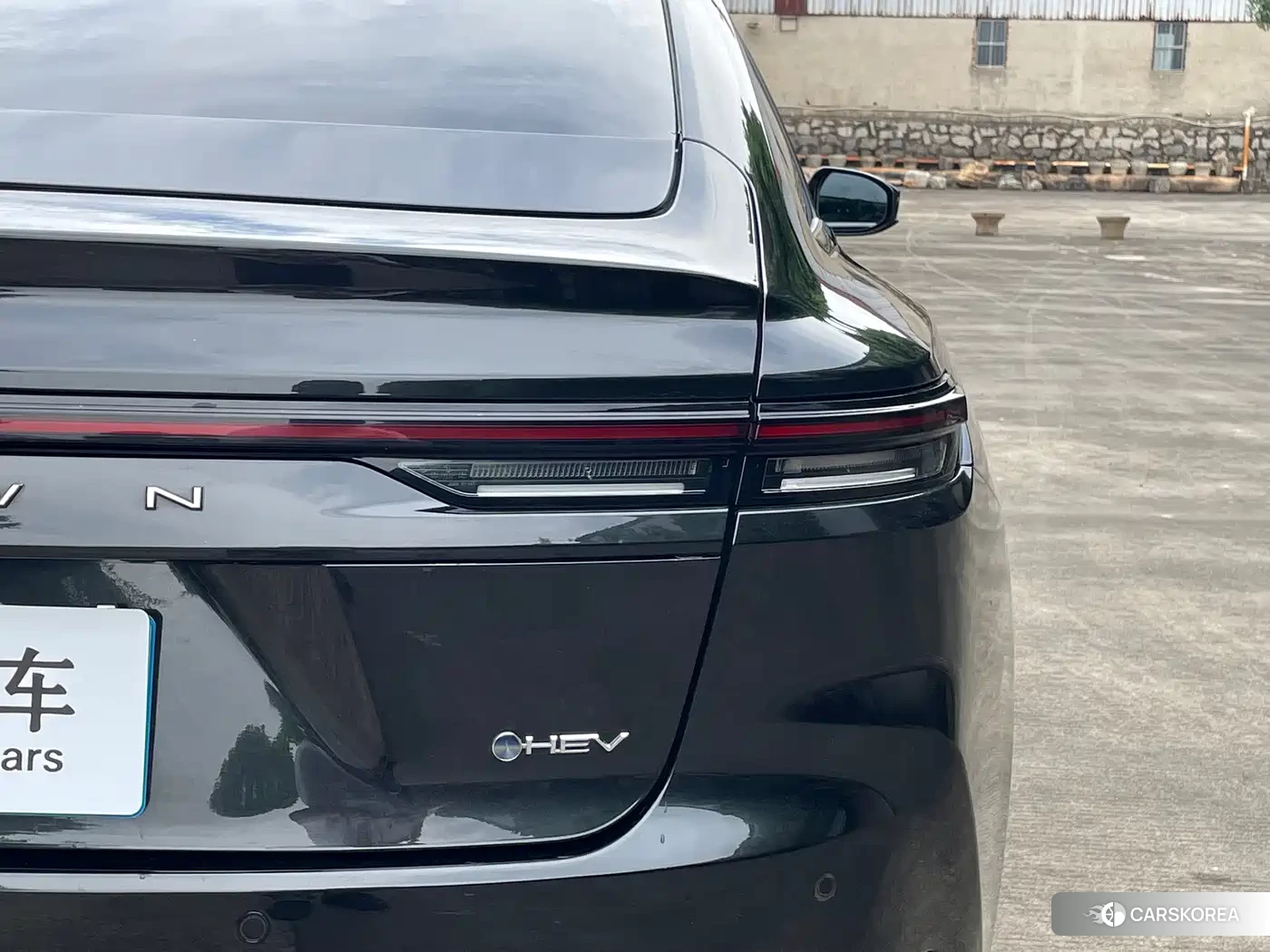 Toyota Crown id 4653895 из Китая 10