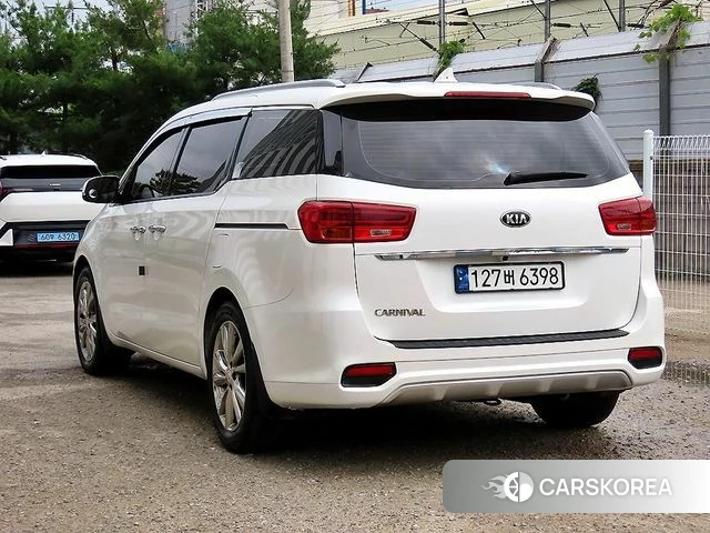 Kia The New Carnival id 4378064 из Кореи 13