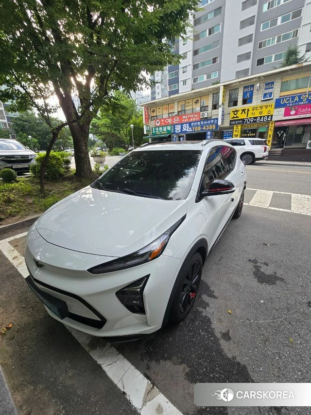 Chevrolet (GM Daewoo) Bolt EUV 2023 Белый из Кореи, фото 3