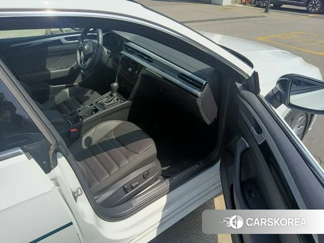 Volkswagen CC 2024 Белый из Китая, фото 3