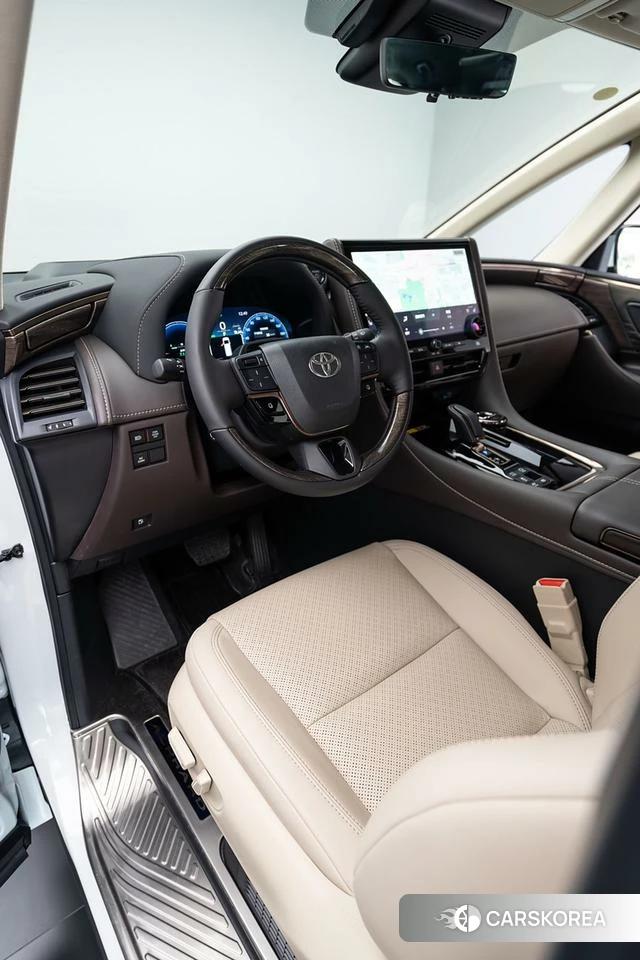 Toyota Elfa id 4276116 из Китая 8