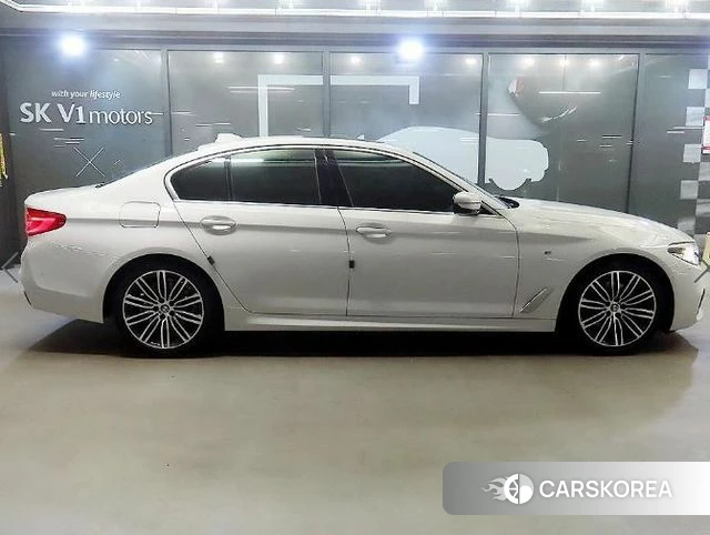 BMW 5 Series (G30) id 4402722 из Кореи 13