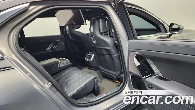 BMW 7 Series (G70) id 2671153 из Кореи 13