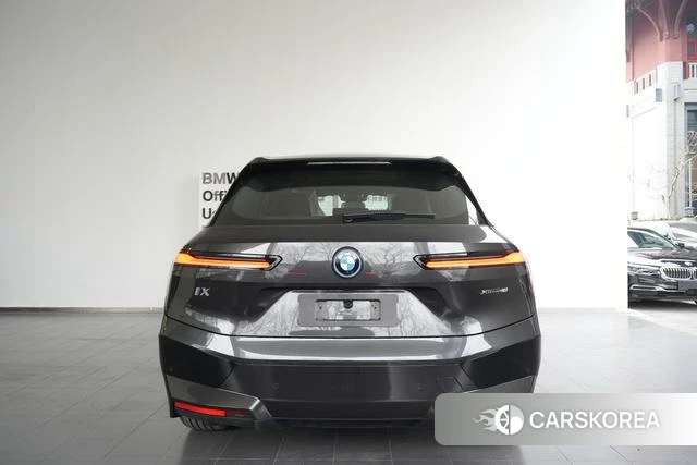 BMW iX 2023 Темно-серый из Китая, фото 5