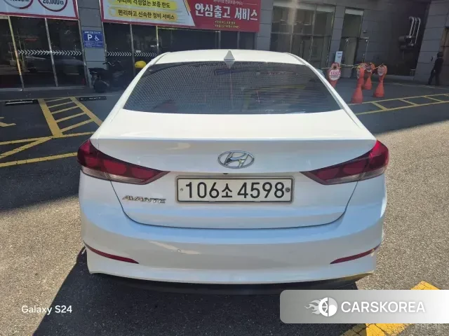 Hyundai Avante AD id 3098264 из Кореи 9