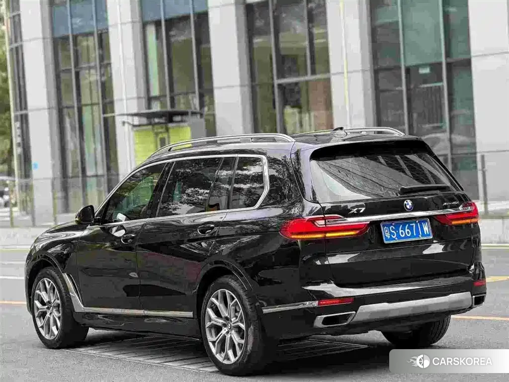 BMW X7 2020 Черный из Китая, фото 3