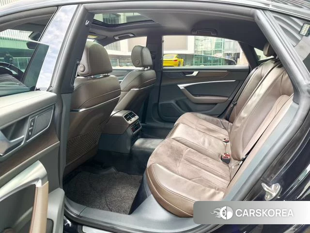 Audi A7L 2023 Черный из Китая, фото 3