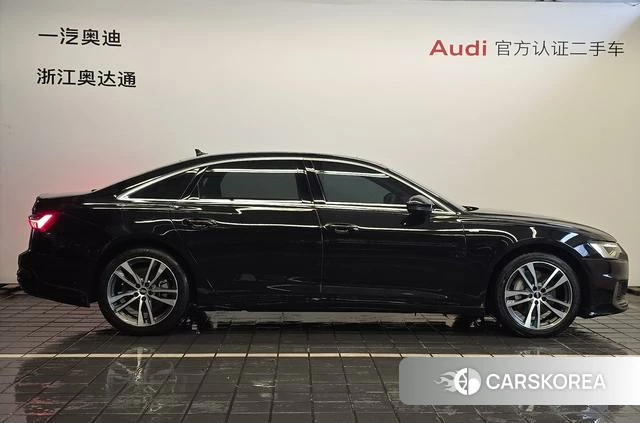 Audi A6L id 4359046 из Китая 8
