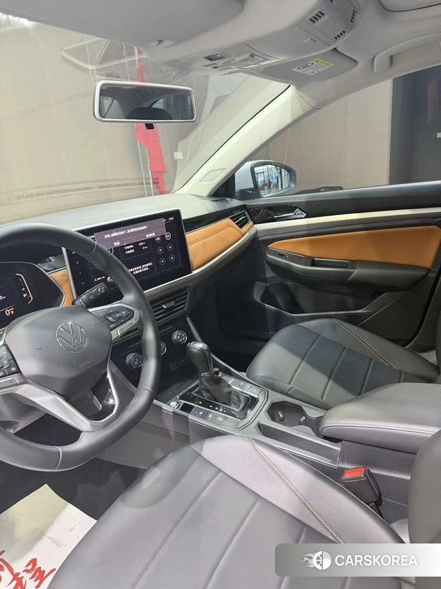Volkswagen Bora id 4256349 из Китая 8