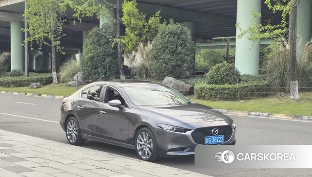 Mazda 3 Angkesaila 2021 Серебристо-серый из Китая, фото 5