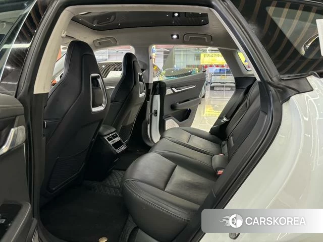 Extremely krypton ZEEKR 001 2026 Белый из Китая, фото 3