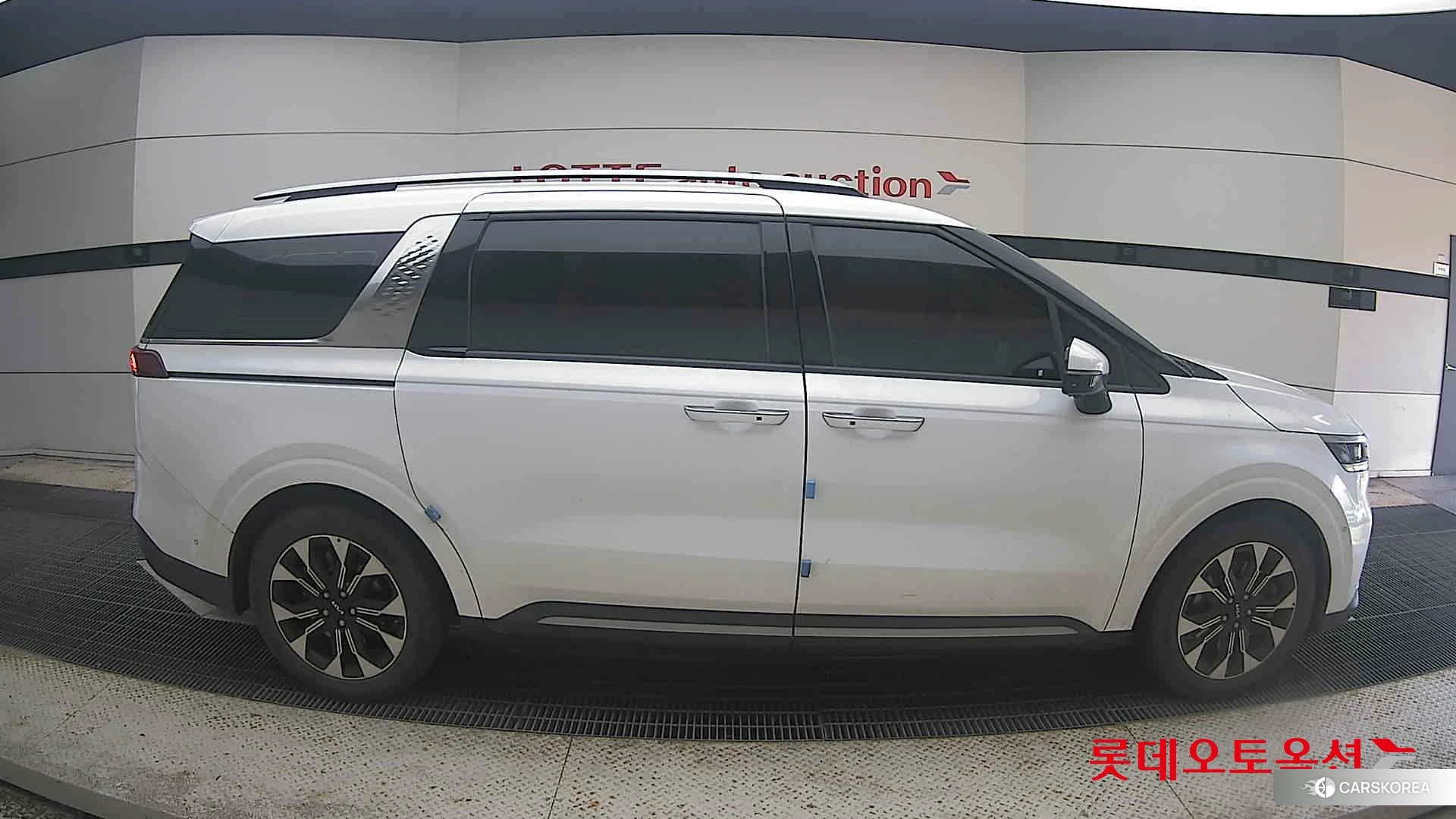 Kia Carnival id 4902338 из Кореи 23