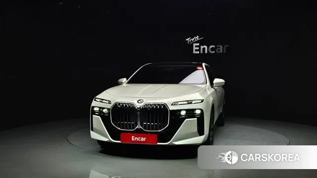 BMW 7 Series (G70) id 2993086 из Кореи 13